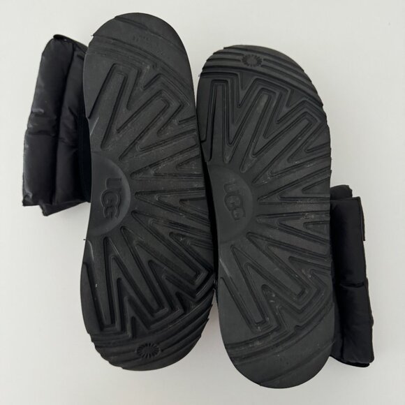 Ugg Men's Classic Short Pull-On Weather, Size 11 - Picture 10 of 17